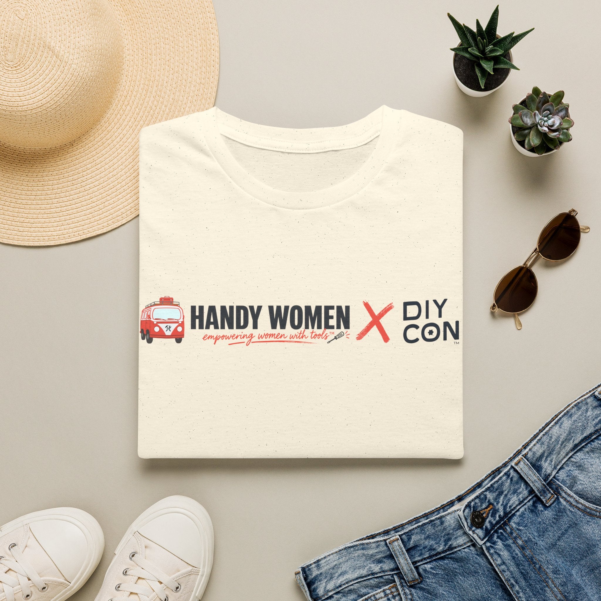 Handy Women x DIY Con T-Shirt — Women&
